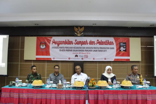 Galeri Foto ; Pelantikan PPK dan PPS se-Kota Parepare untuk Pemilu 2019 Galeri Foto ; Pelantikan PPK dan PPS se-Kota Parepare untuk Pemilu 2019